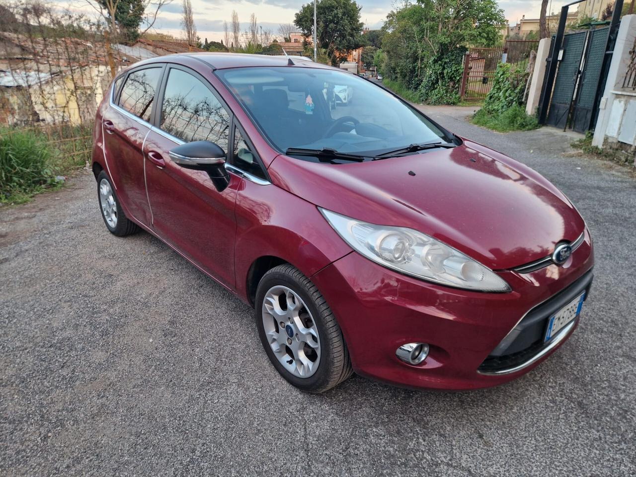 Ford Fiesta 1.4 TDCi 70cv 5 porte
