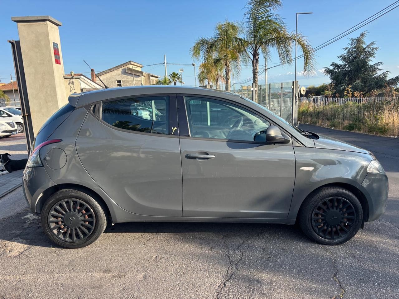 Lancia Ypsilon -2015