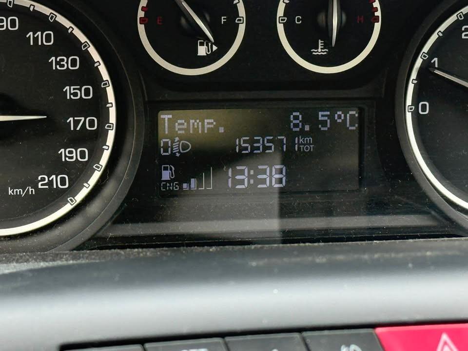 Lancia Ypsilon 0.9 TwinAir 85 CV 5 porte Metano Ecochic Gold