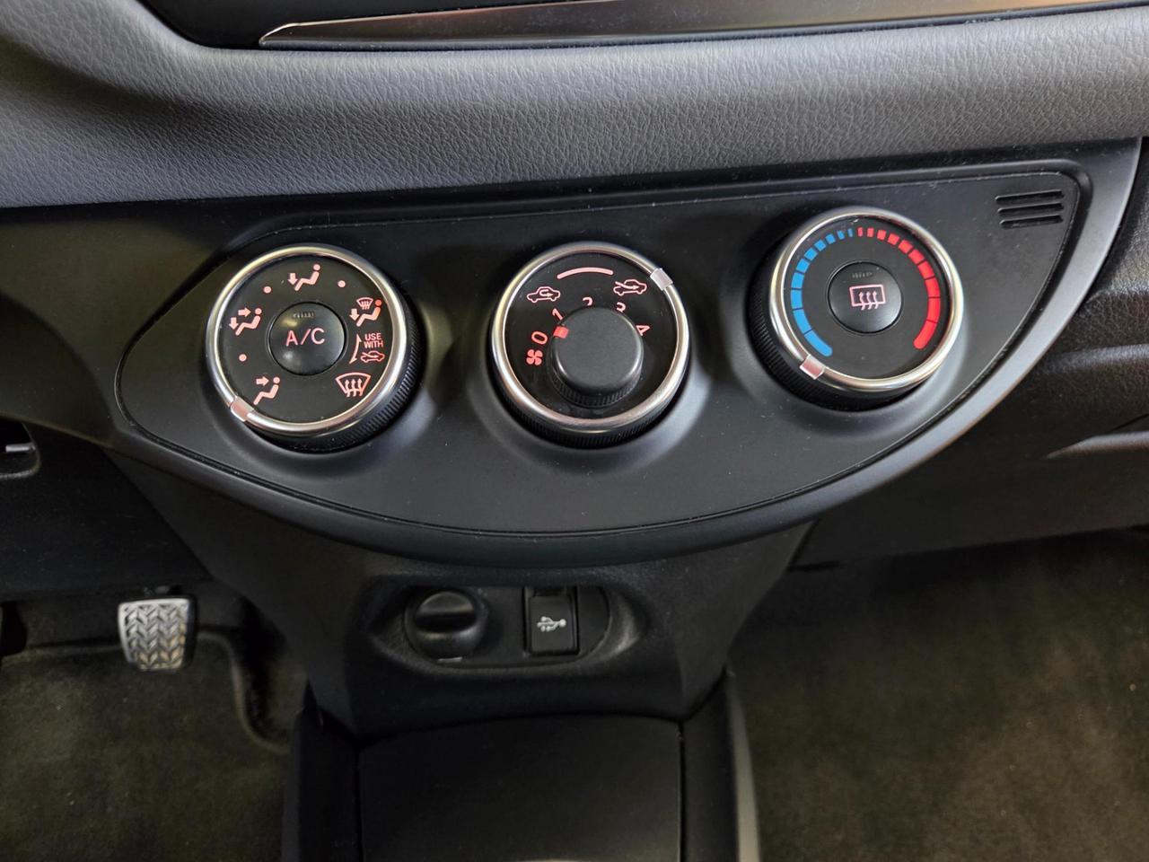 Toyota Yaris 5 Porte Yaris 5p 1.0 Active