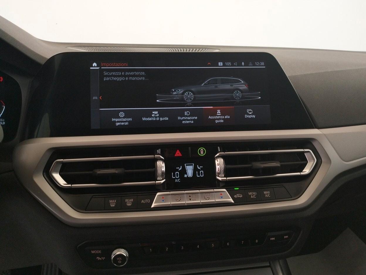 BMW 318d Touring mhev 48V Business Advantage auto - IVA ESPOSTA