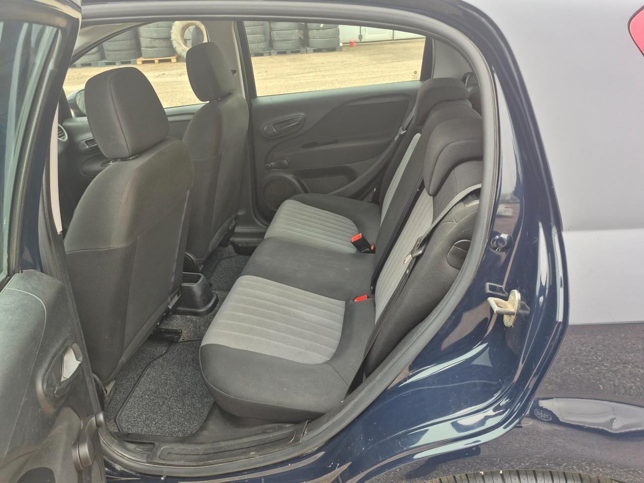 Fiat Punto 1.4 8V 5 porte Easypower Street