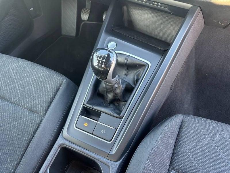 Volkswagen Golf NEOP. 1.0 Benzina 110cv