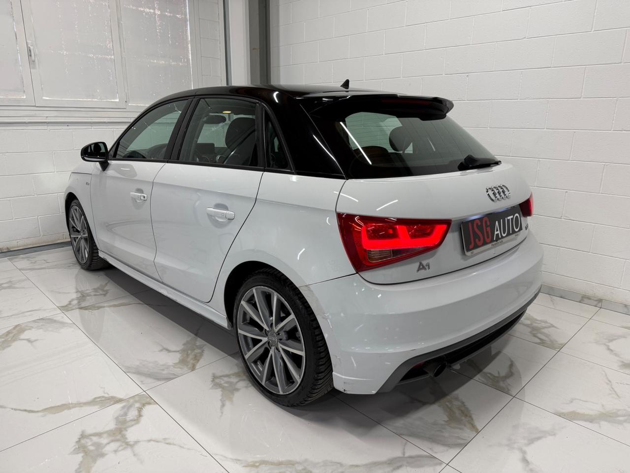 Audi A1 SPB 1.2 TFSI Admired sLine