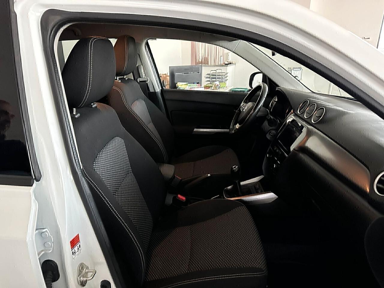 Suzuki Vitara 1.0 Boosterjet Starview