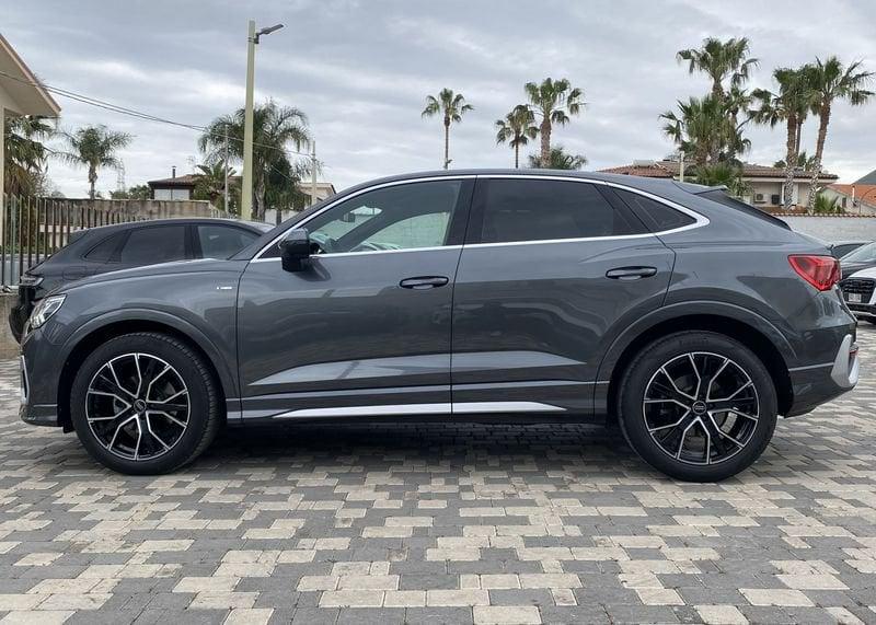 Audi Q3 Sportback S Line interno ed esterno 2.0 TDI 150CV s-tronic 35