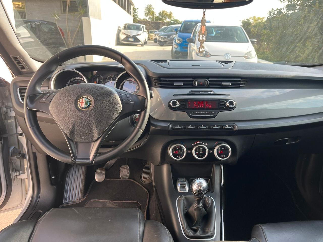 Alfa Romeo Giulietta 1.6 JTDm-2 105 CV Distinctive