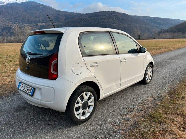 Volkswagen UP 5 PORTE BENZINA POCHISSIMI KM