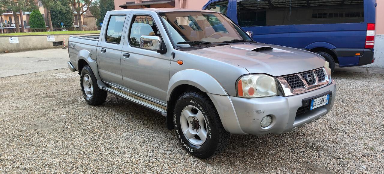 Nissan Navara 2.5 td Double Cab PICK UP