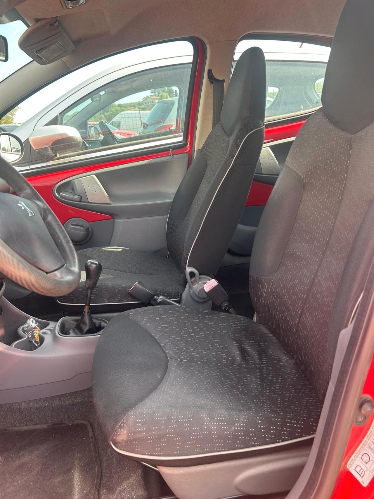 Peugeot 107 1.0 68CV 5p. Sweet Years