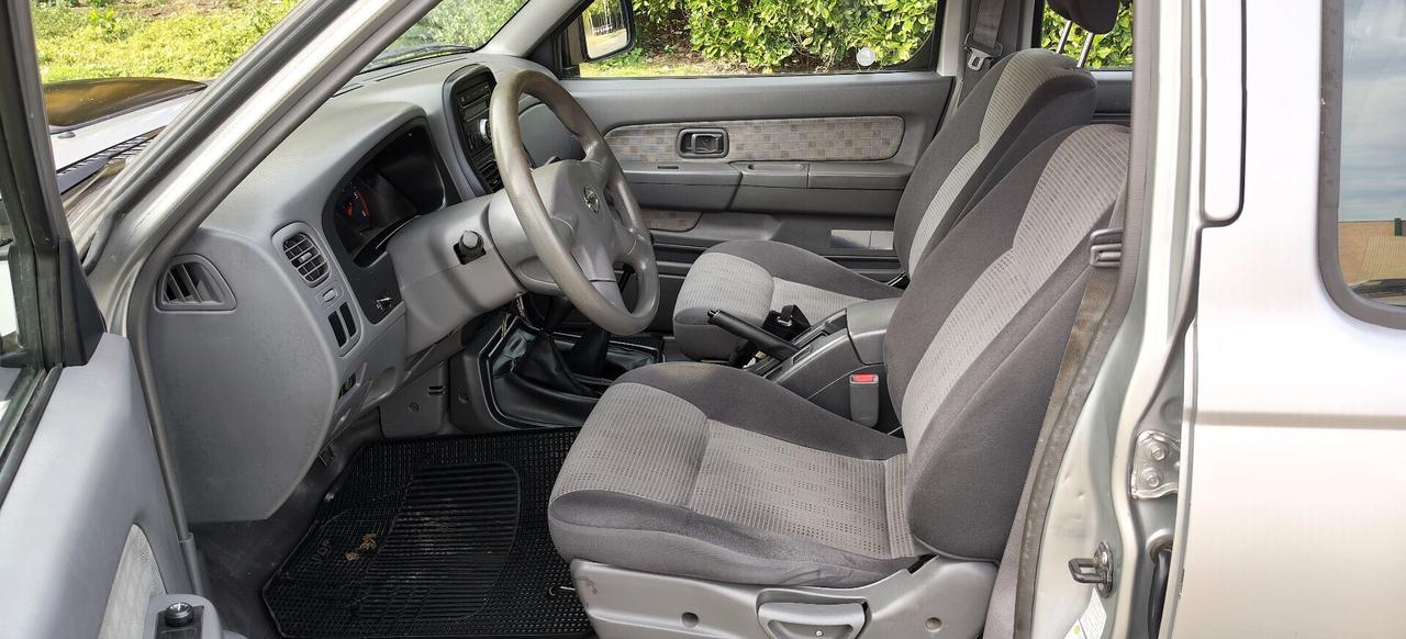 Nissan Navara NP300 2.5 tdi 5p. Double Cab Premium