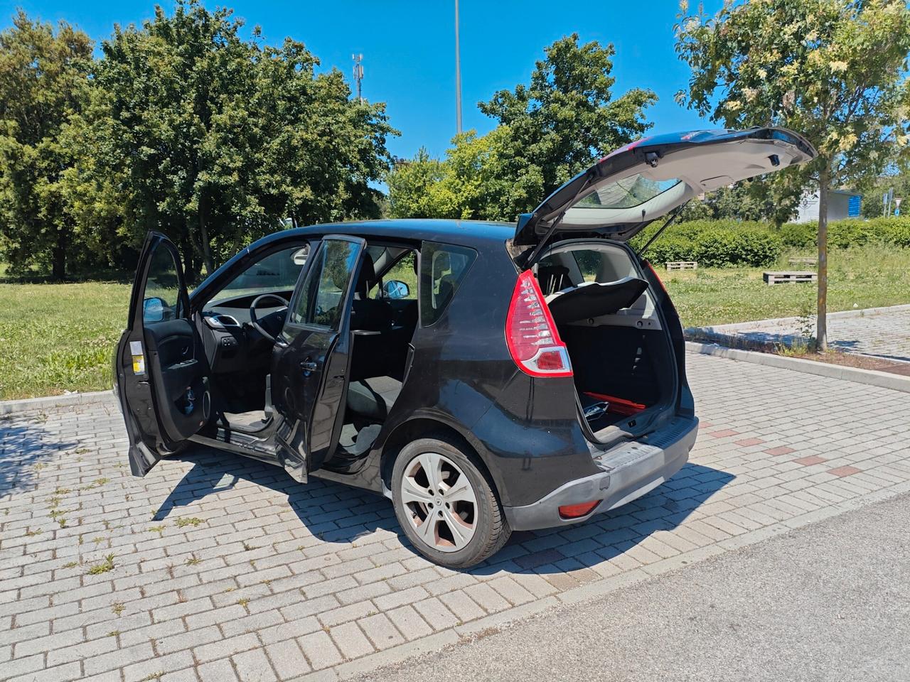Renault Scenic X-Mod 1.6 Attractive