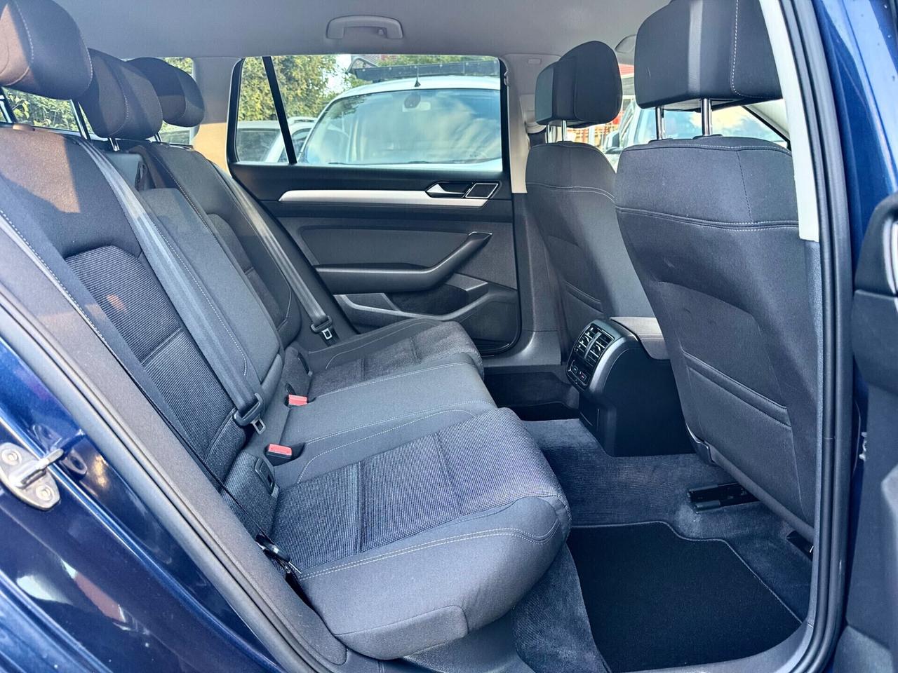 Volkswagen Passat Variant 2.0 TDI DSG Executive 150cv 2015