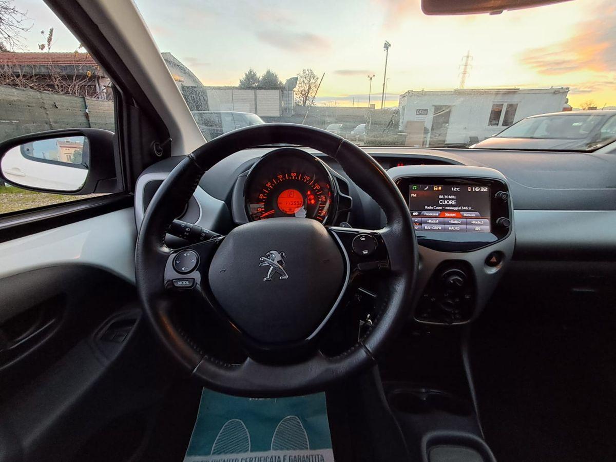 PEUGEOT - 108 5p 1.0 AUTOMATICA