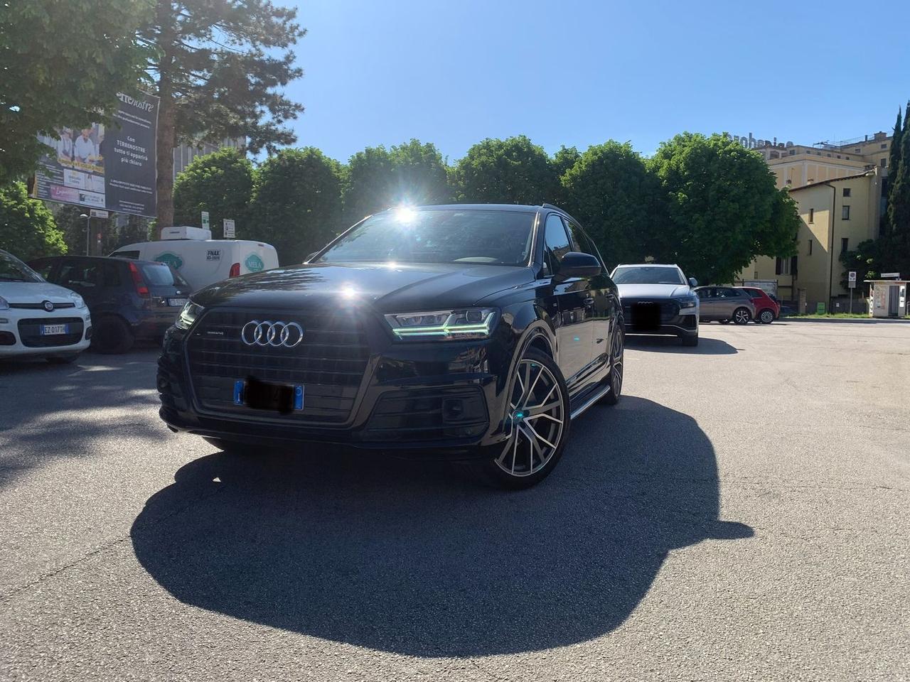Audi Q7 3.0 50 TDI MHEV S Line