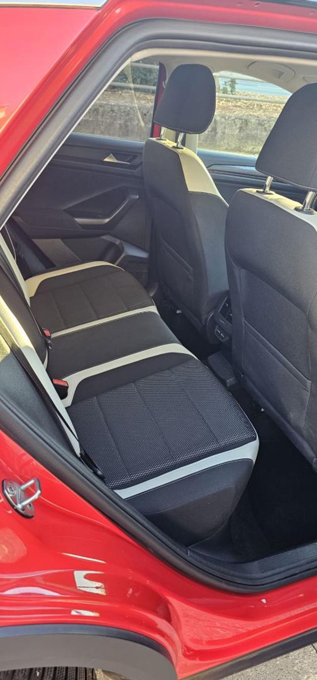 VOLKSWAGEN T-Roc 1.5 TSI ACT DSG Advanced BlueMotion R Line