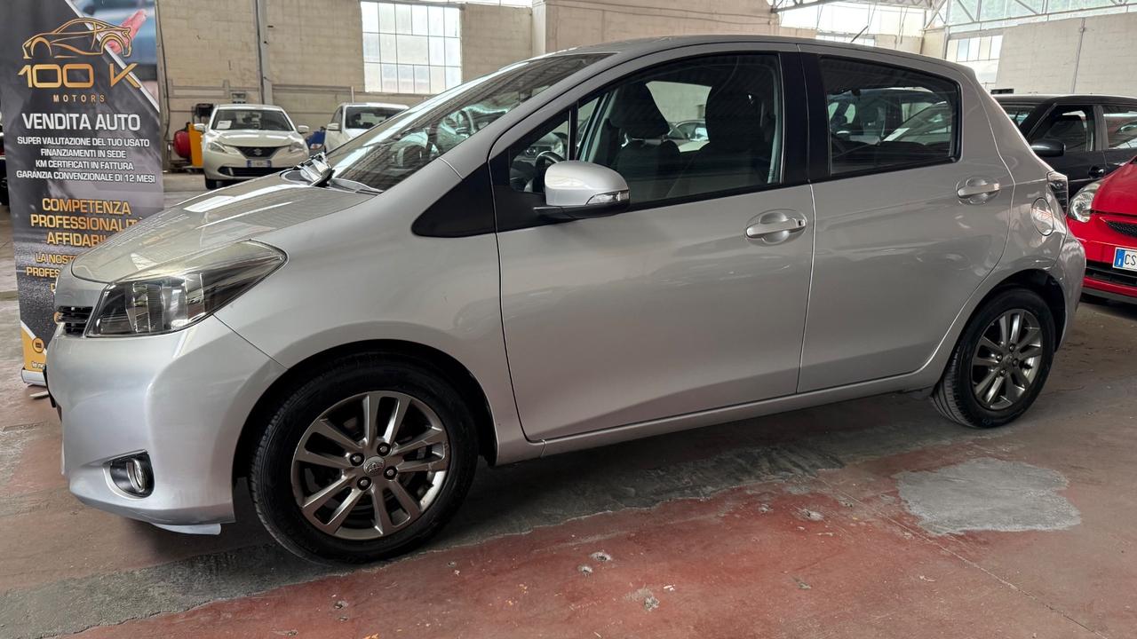 Toyota Yaris 1.3 5 porte Lounge