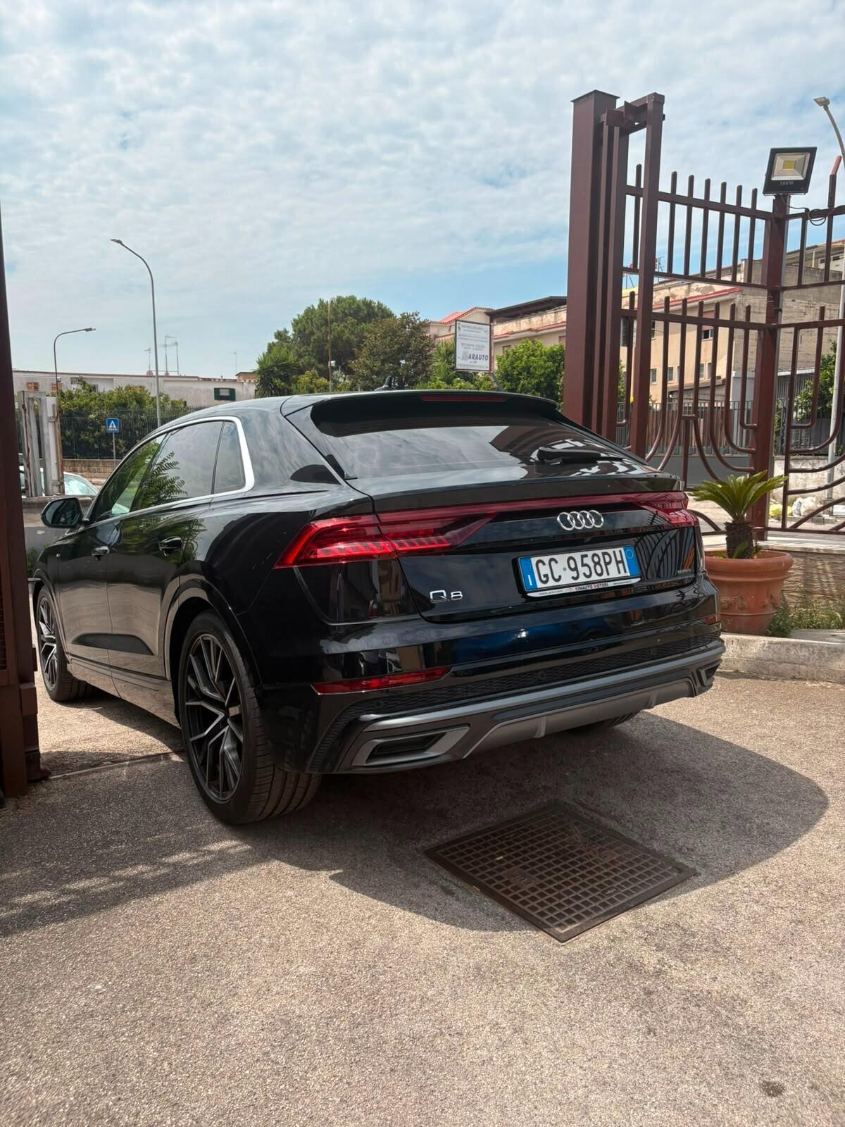 Audi Q8 SQ8 TDI quattro tiptronic