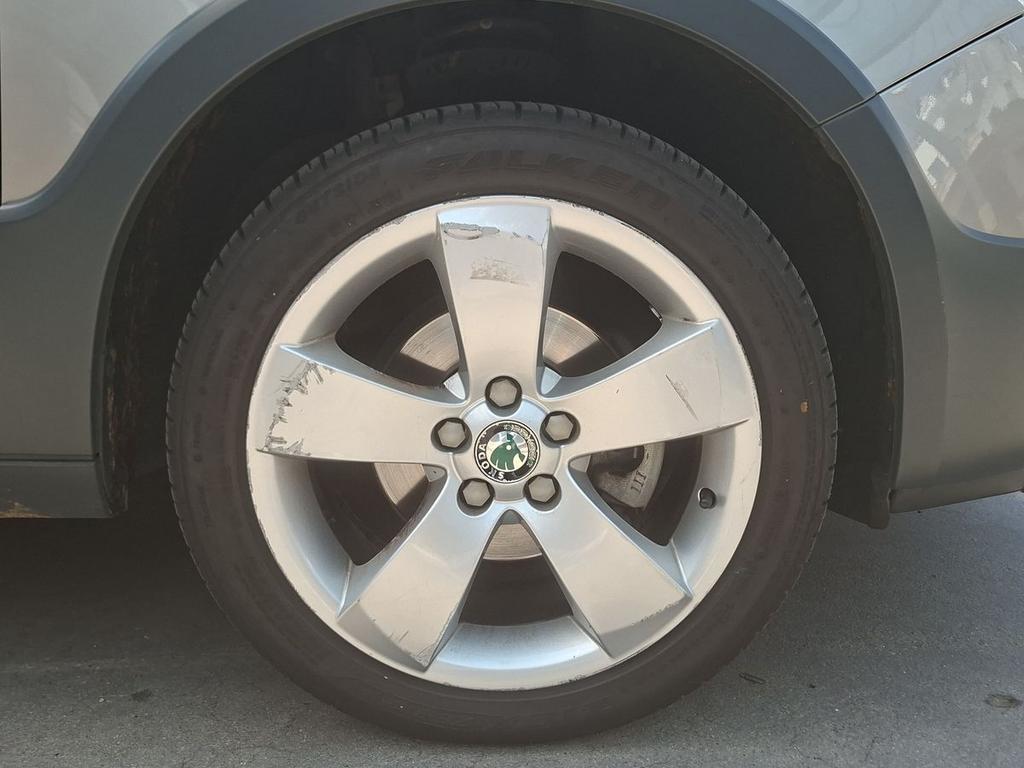 Skoda Roomster 1.4 Scout