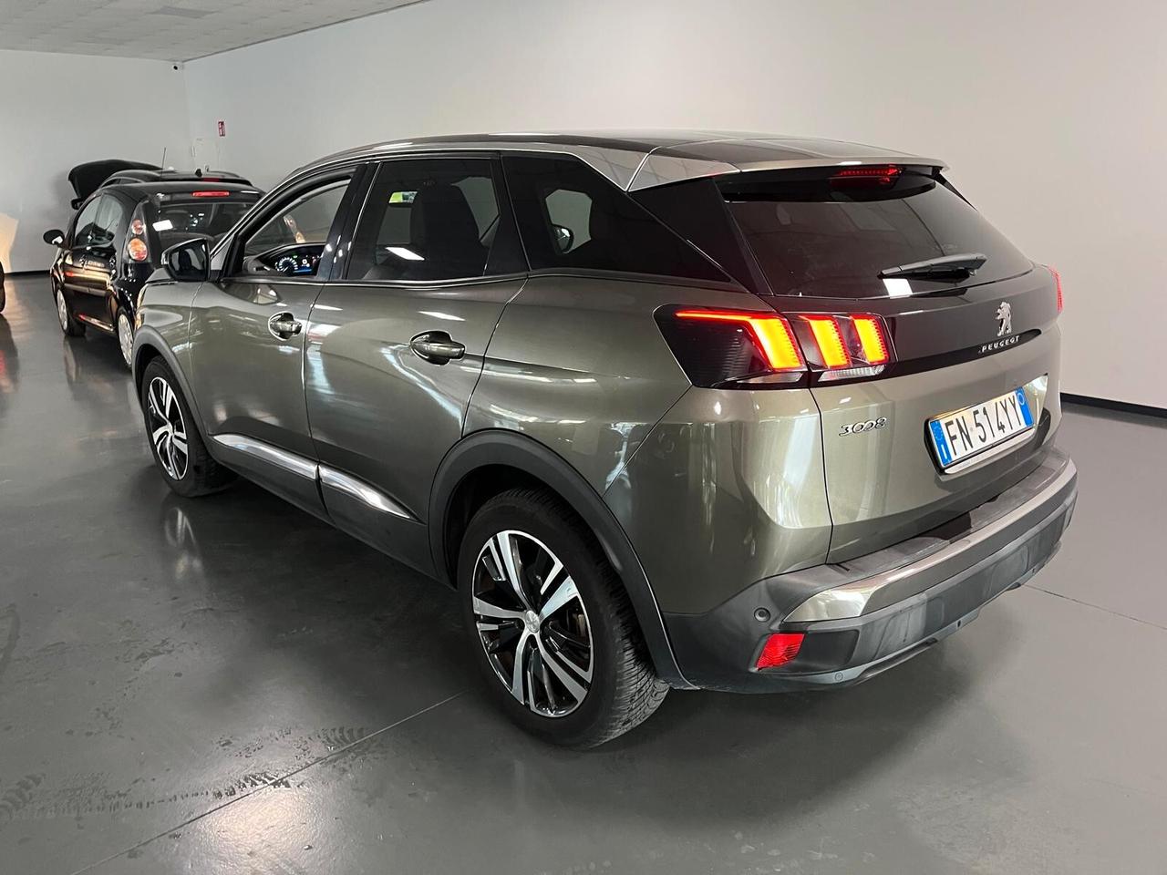 Peugeot 3008 BlueHDi 130 S&S Crossway