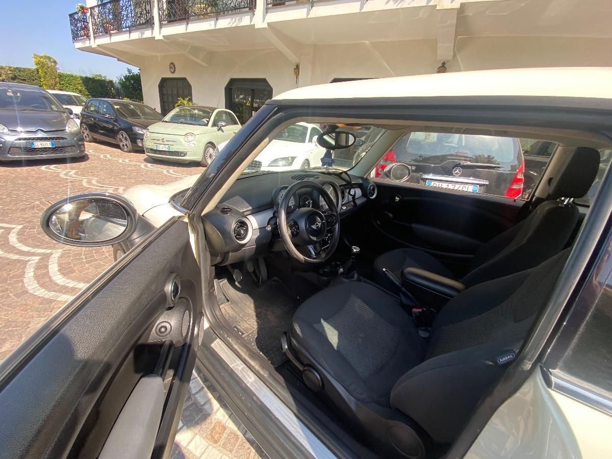 MINI Mini 1.6 16V Cooper D 66kw