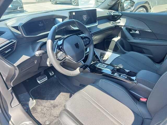 Peugeot 2008 motore elettrico 156CV GT KM0