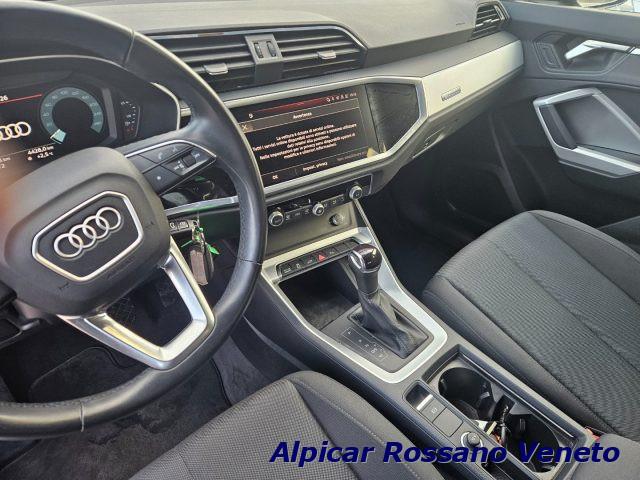 AUDI Q3 45 TFSI quattro S tronic Business sport