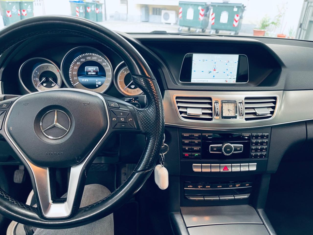 Mercedes-benz E 220 E 220 BlueTEC Sport