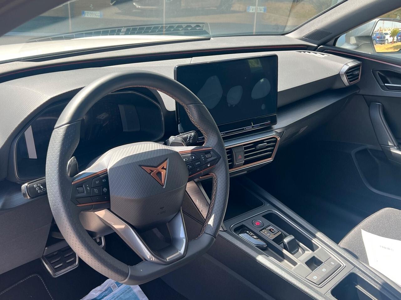 Cupra Leon Sportstourer 1.4 e-HYBRID 204 CV DSG - T-stock 2025