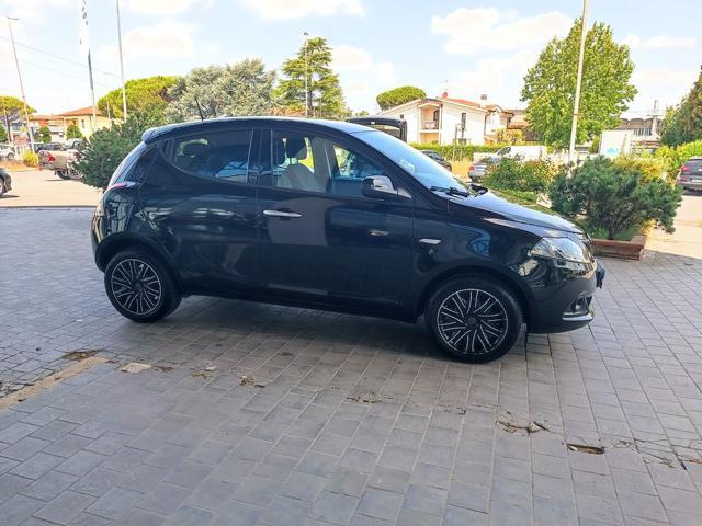 LANCIA Ypsilon 1.2 69 CV 5 porte GPL Ecochic Gold