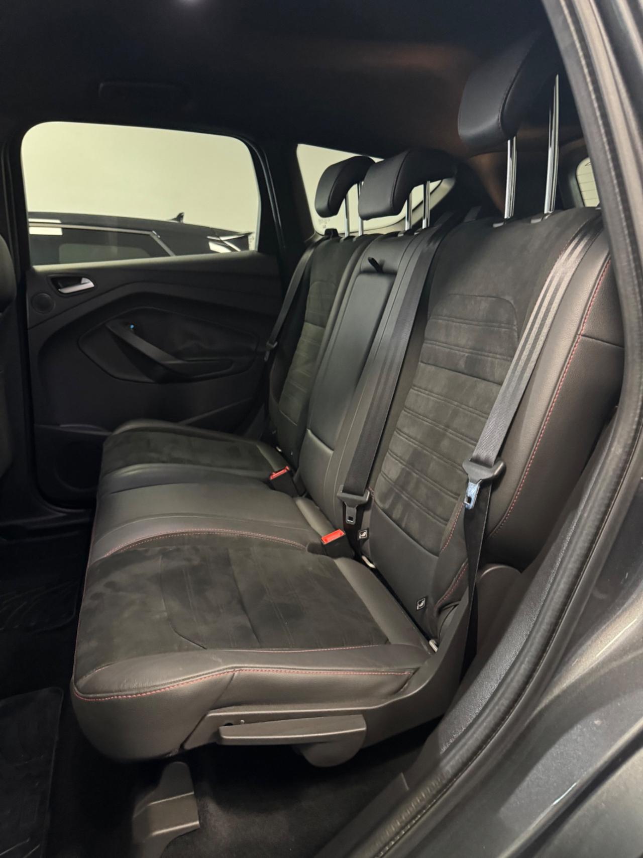 Ford Kuga 1.5 TDCI 120 CV ST-Line Finanziabile