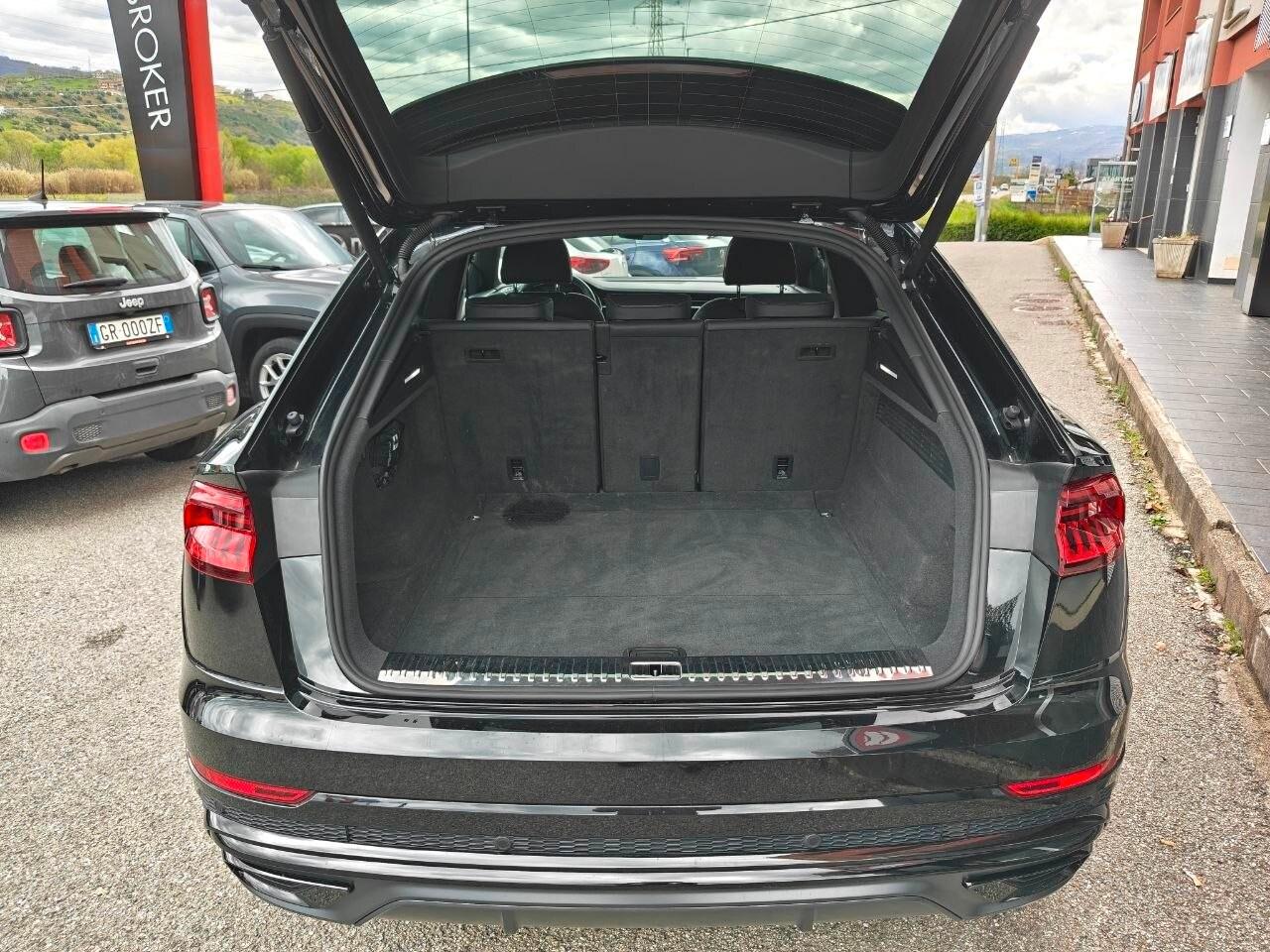 AUDI Q8 Q8 50 TDI 286 CV quattro tiptronic Sport