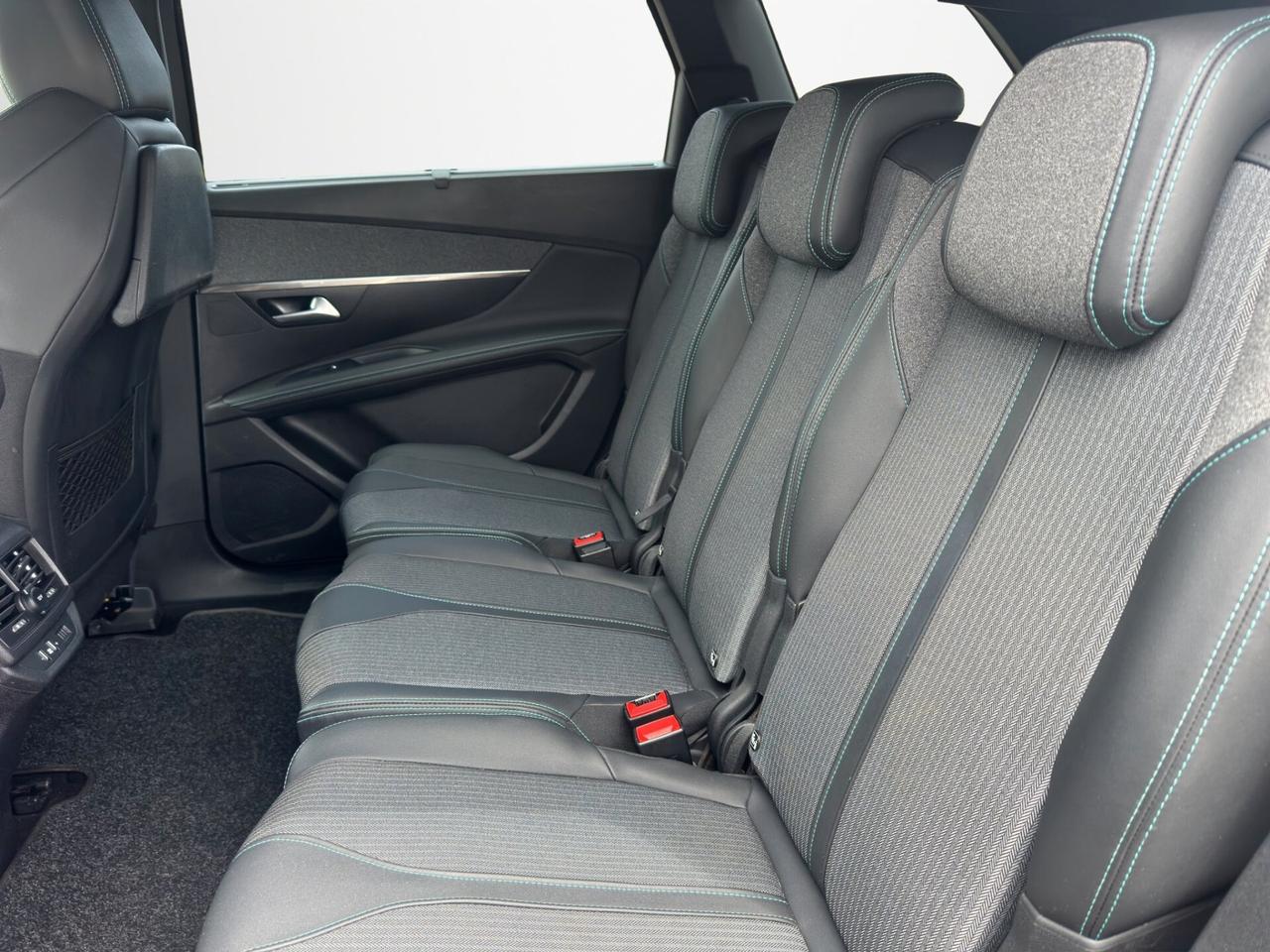 Peugeot 5008 BlueHDi 130 S&S EAT8 Allure 7 Posti