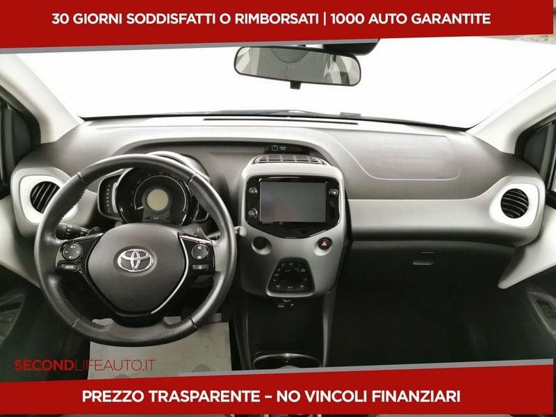 Toyota Aygo 5p 1.0 x-play my15