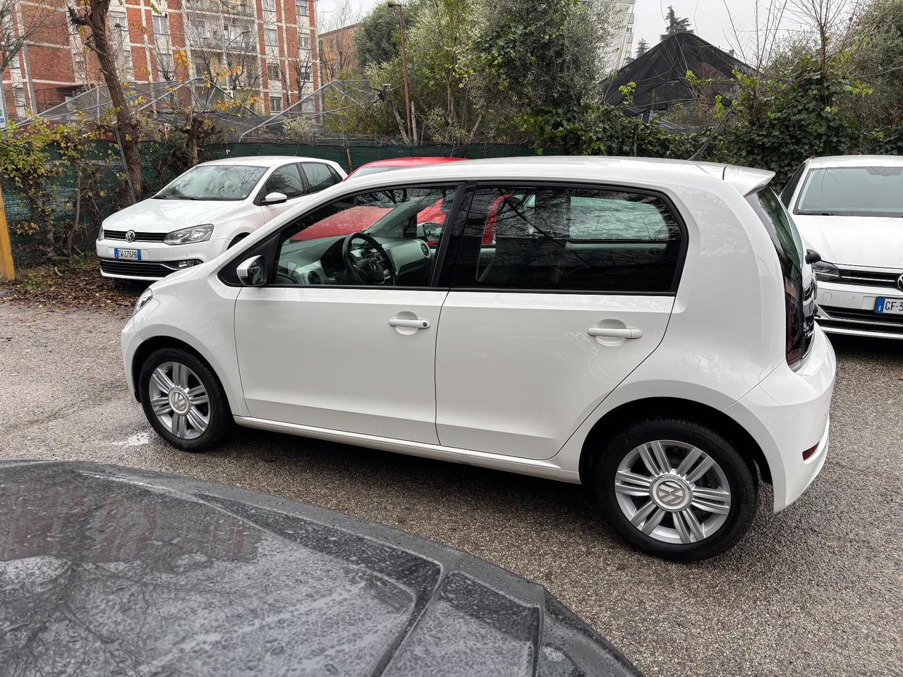 Volkswagen up! 1.0 5p. highUP! OK NEOPATENTATI