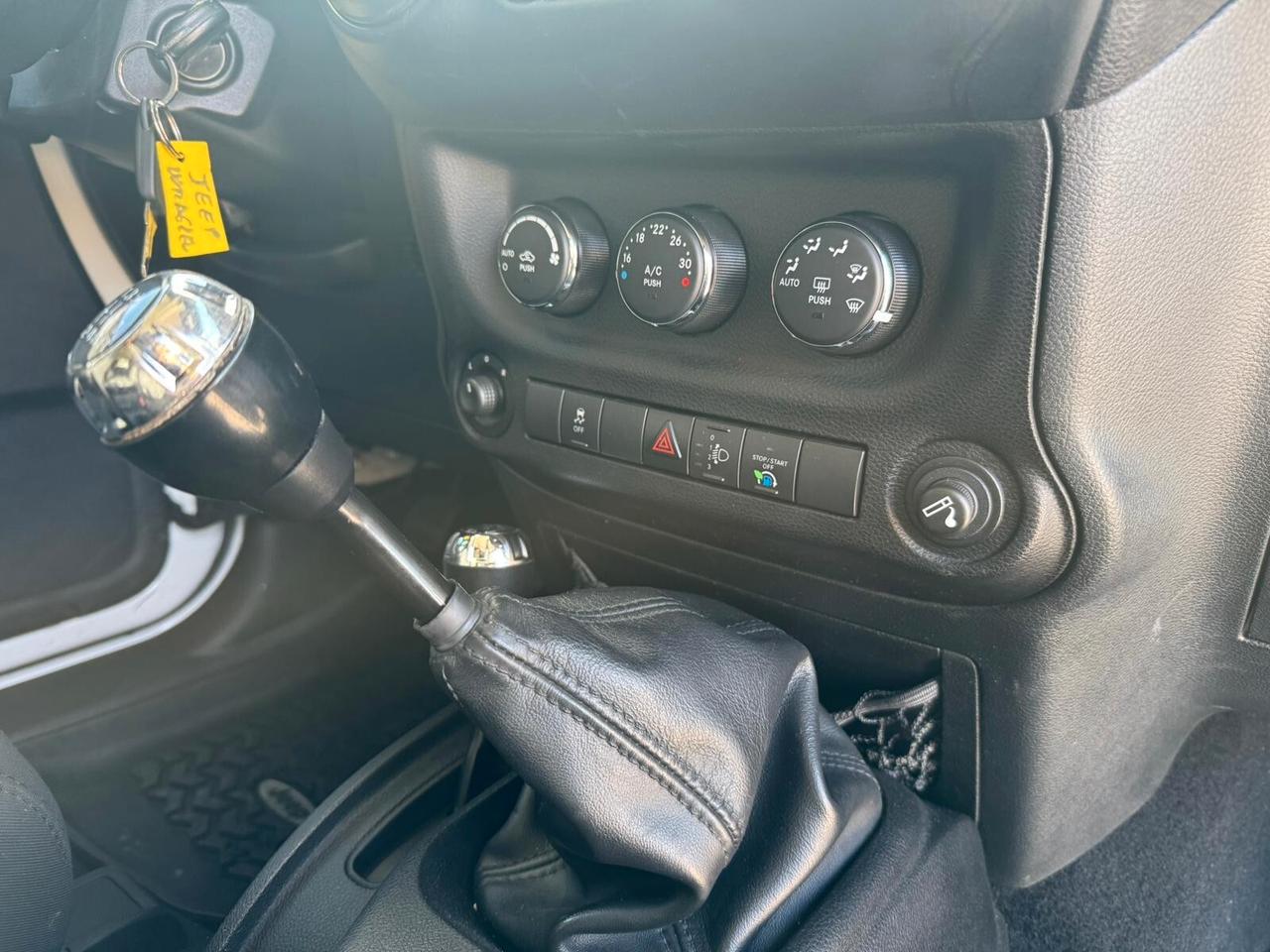Jeep Wrangler 2.8 CRD 200 cv rialzato garanzia permute