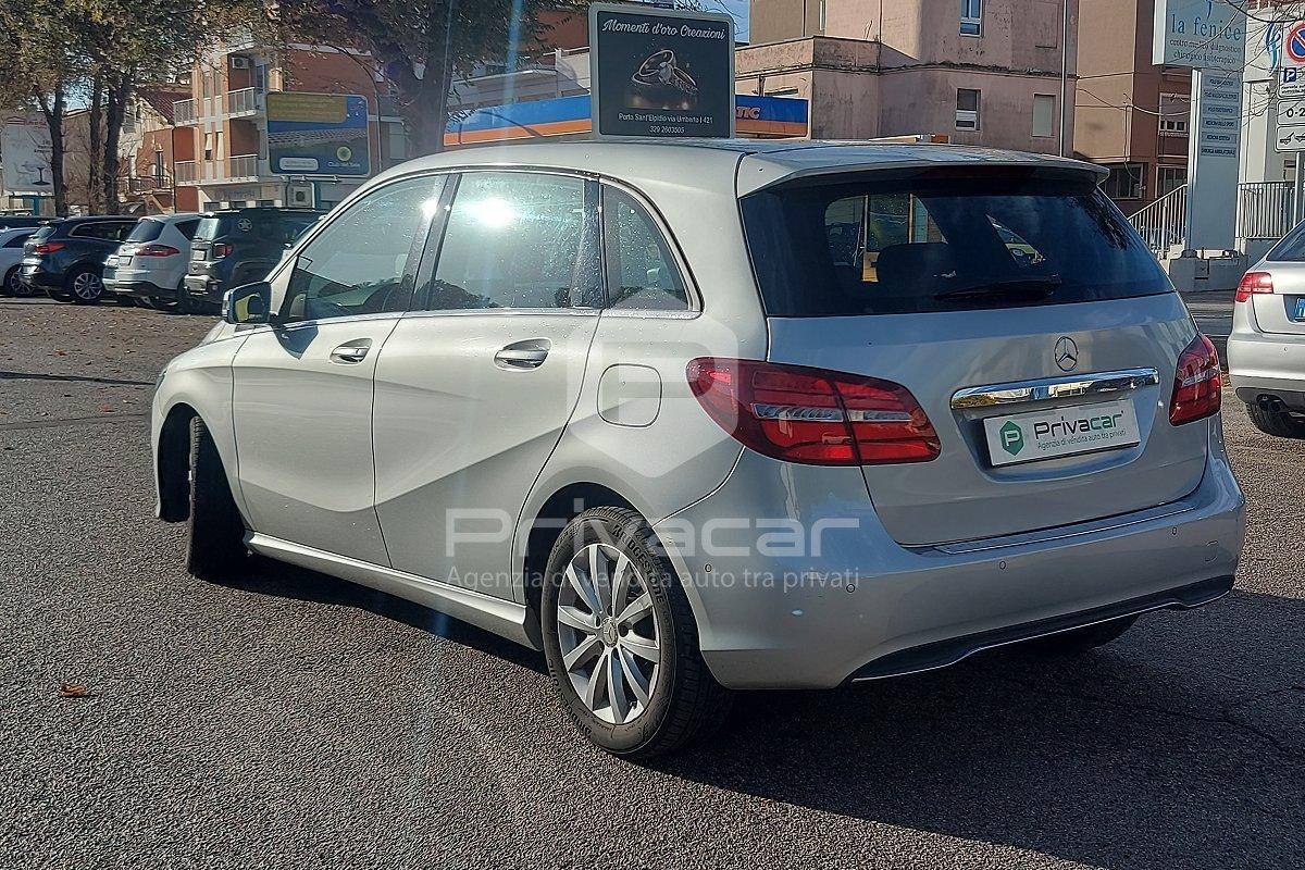 MERCEDES B 180 d Sport
