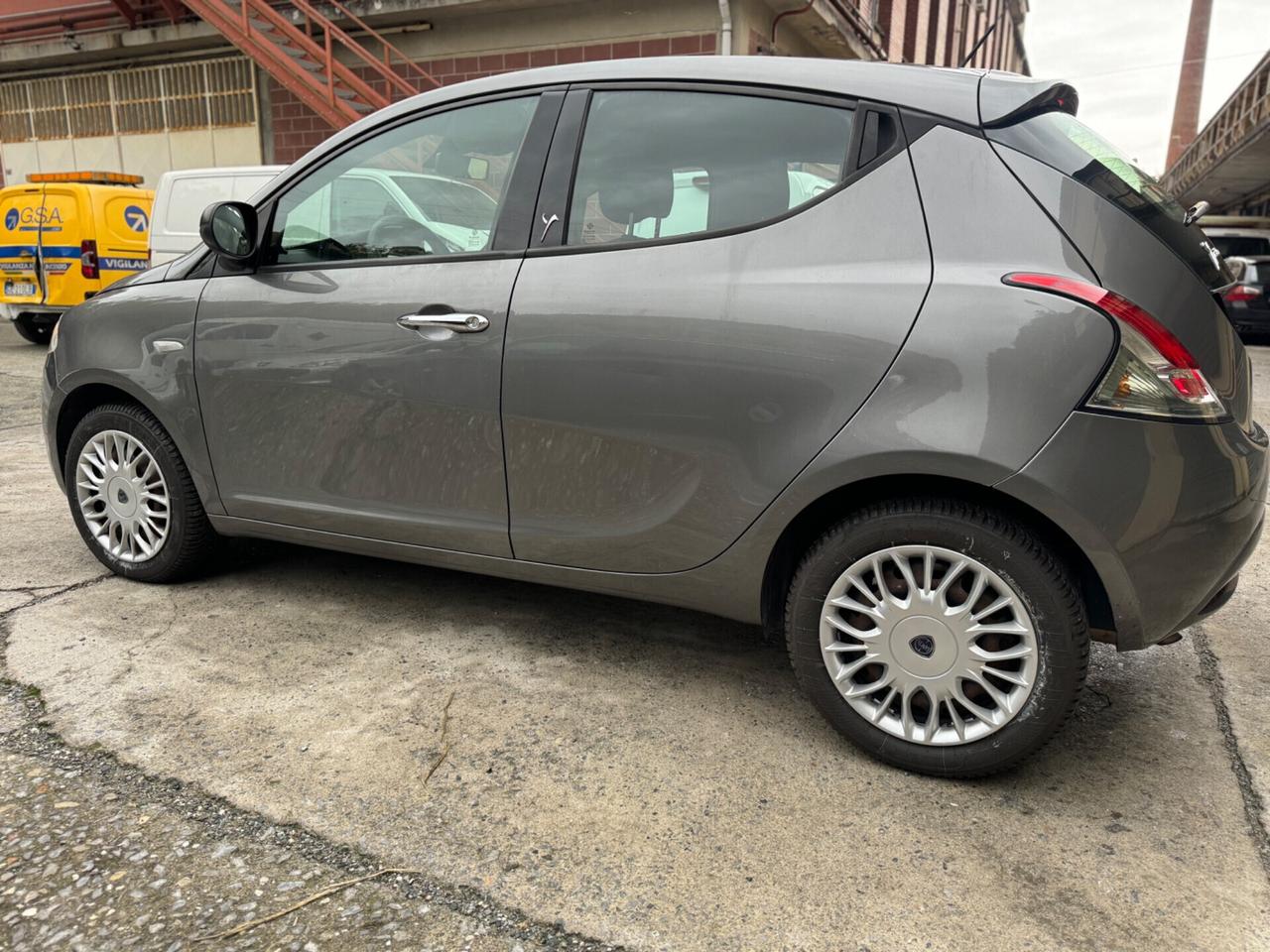 Lancia Ypsilon 1.3 MJT 16V 95 CV S&S Platinu 2016