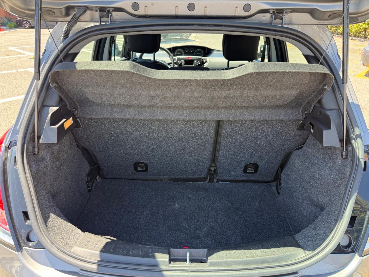 Lancia Ypsilon 1.0 FireFly 5 porte S&S Hybrid Ecochic Silver