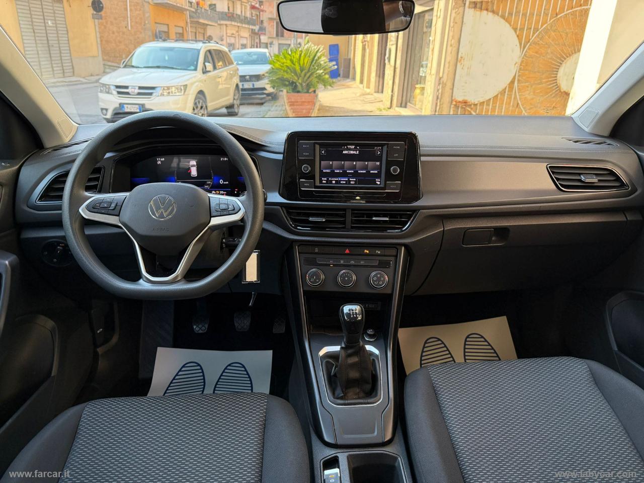 VOLKSWAGEN T-Roc 1.0 TSI Life