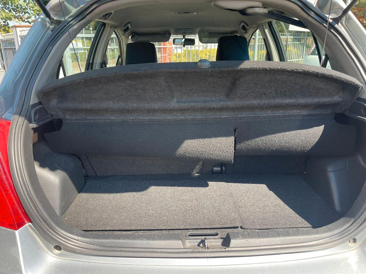 Toyota Yaris 1.4 D-4D 5 porte Sol