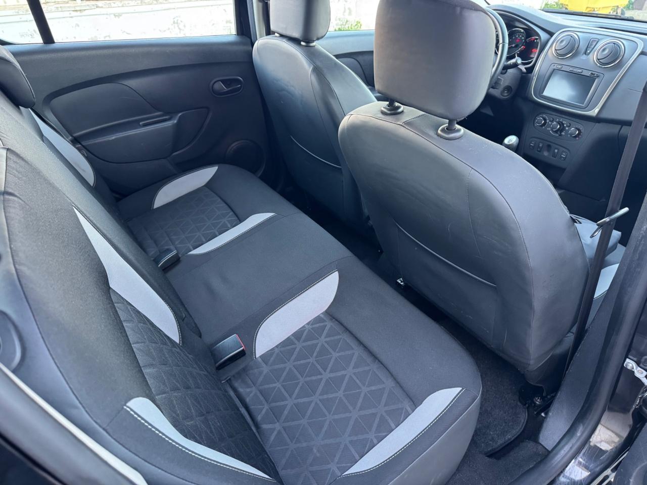 Dacia Sandero Stepway 1.5 dCi 90CV -127.000 KM-