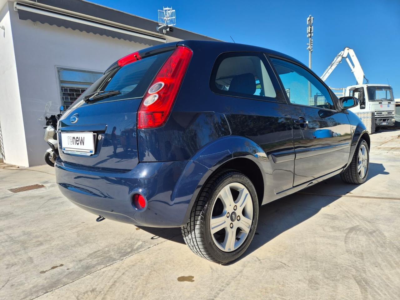 Ford Fiesta 1.2 16V 75cv