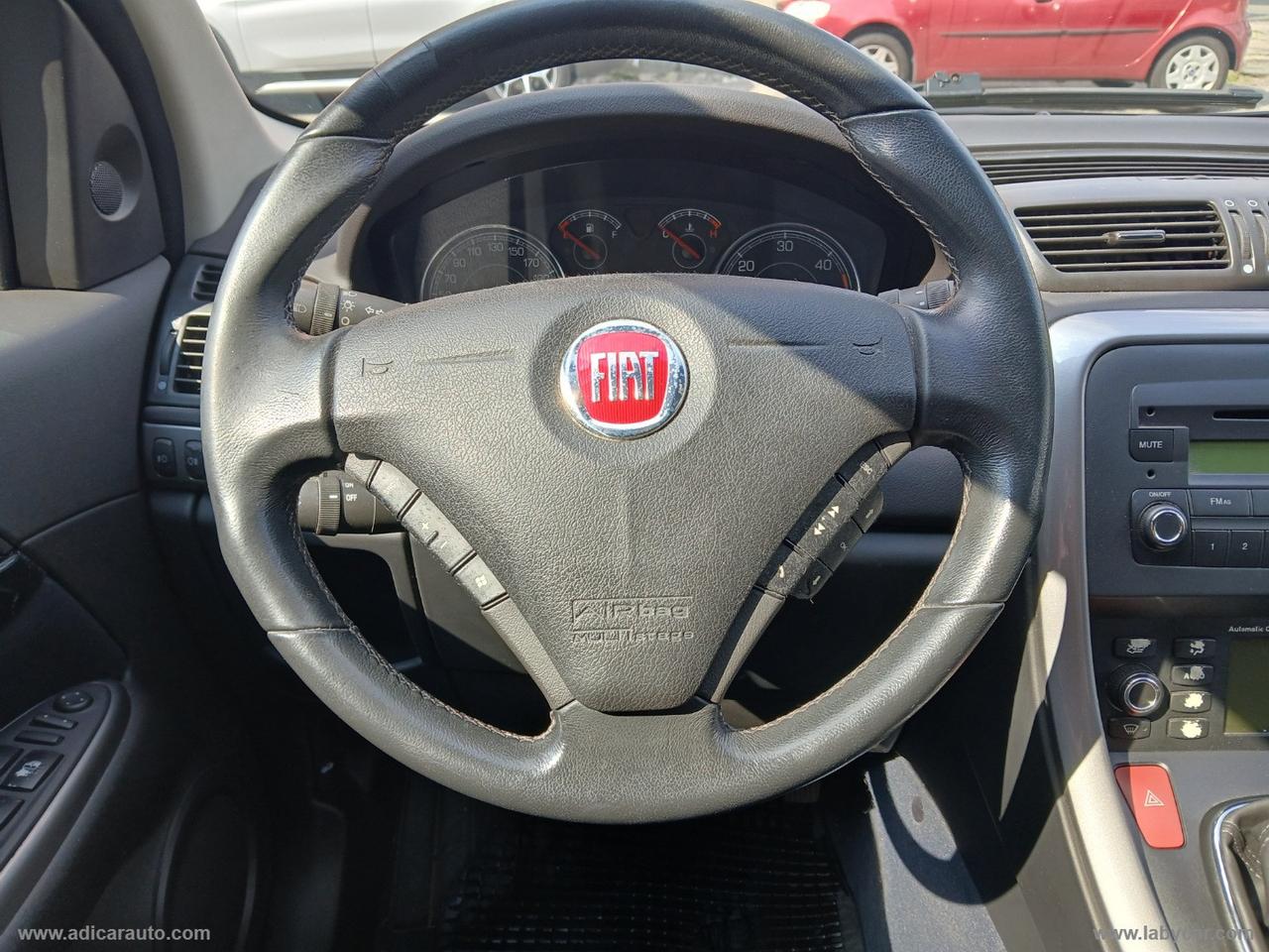 FIAT Croma 1.9 MJT Emotion