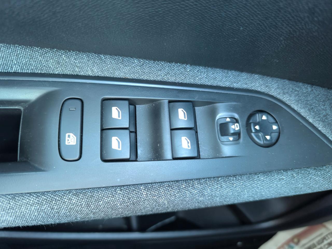 PEUGEOT 3008 ACTIVE PACK 1.5 HDI 130cv 11/2021 LED/NAV/SENS.ANT/POST