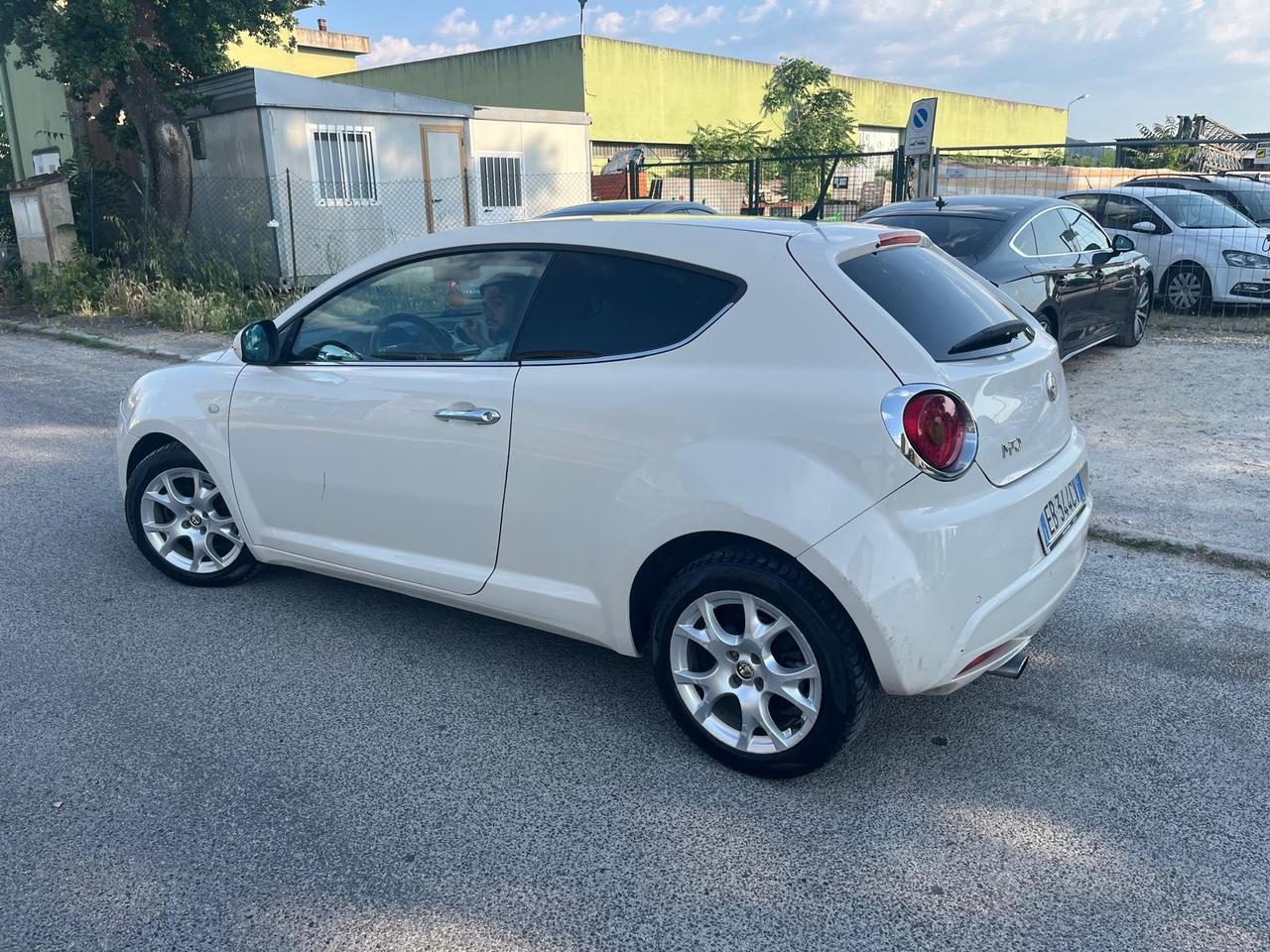 Alfa Romeo MiTo 1.3 JTDm-2 95 CV S&S Distinctive Sport Pack