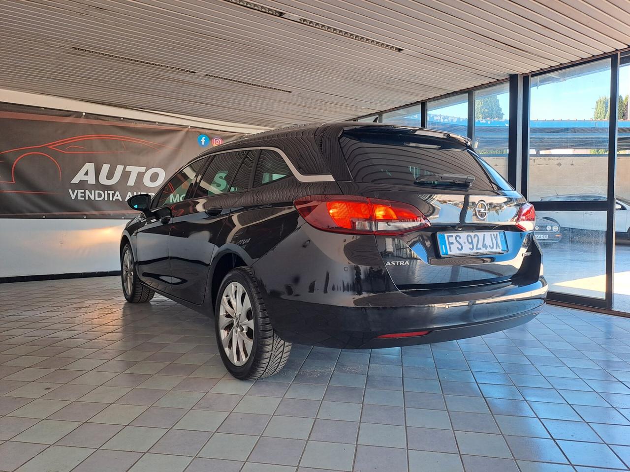 Opel Astra 1.4 Turbo 110CV EcoMetano