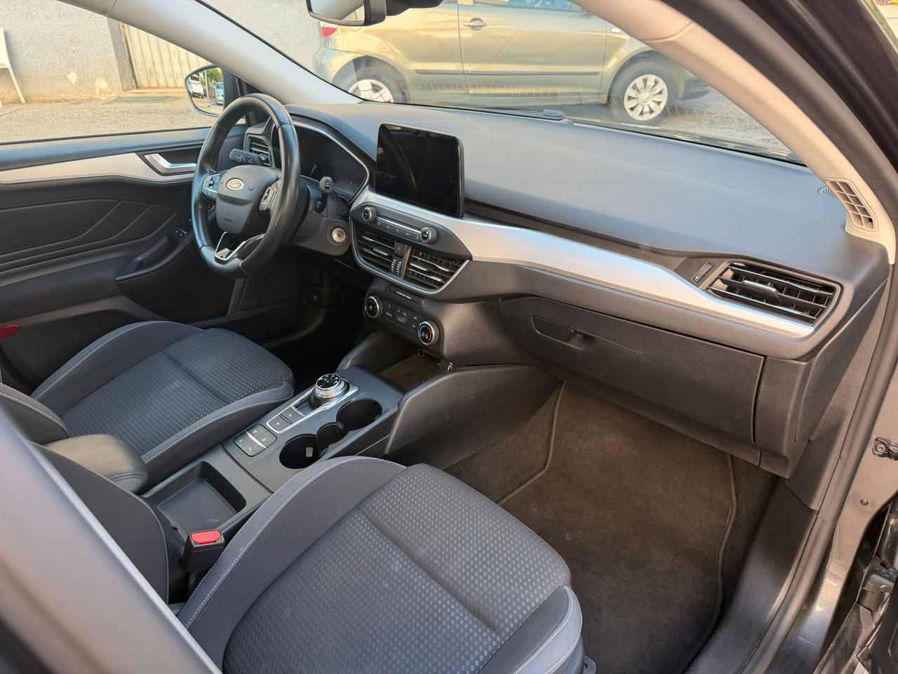 Ford Focus business
