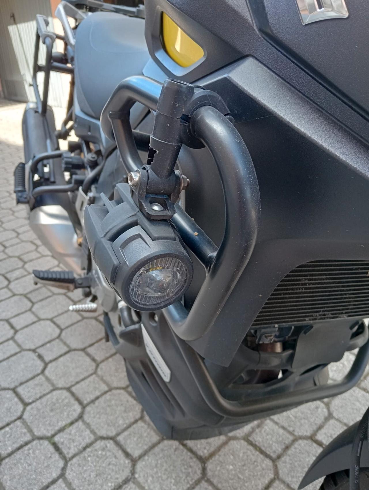 Suzuki V Strom DL 650 XT ABS