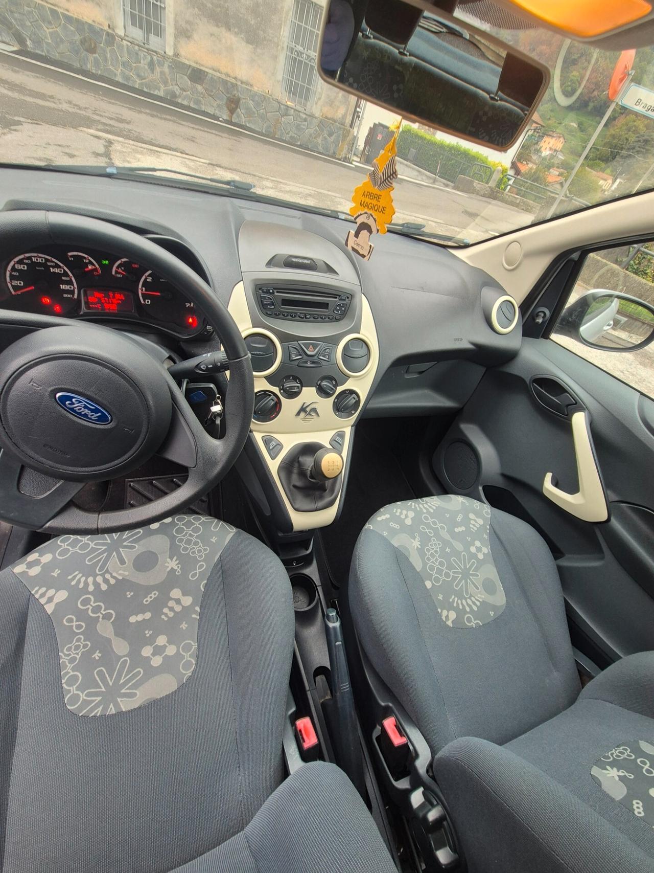 Ford Ka euro 6 con 57000 chilometri neopatentati
